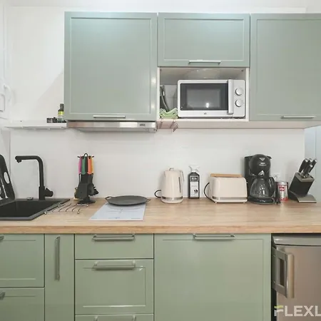 Flexliving - T2 - Garibaldi 아파트